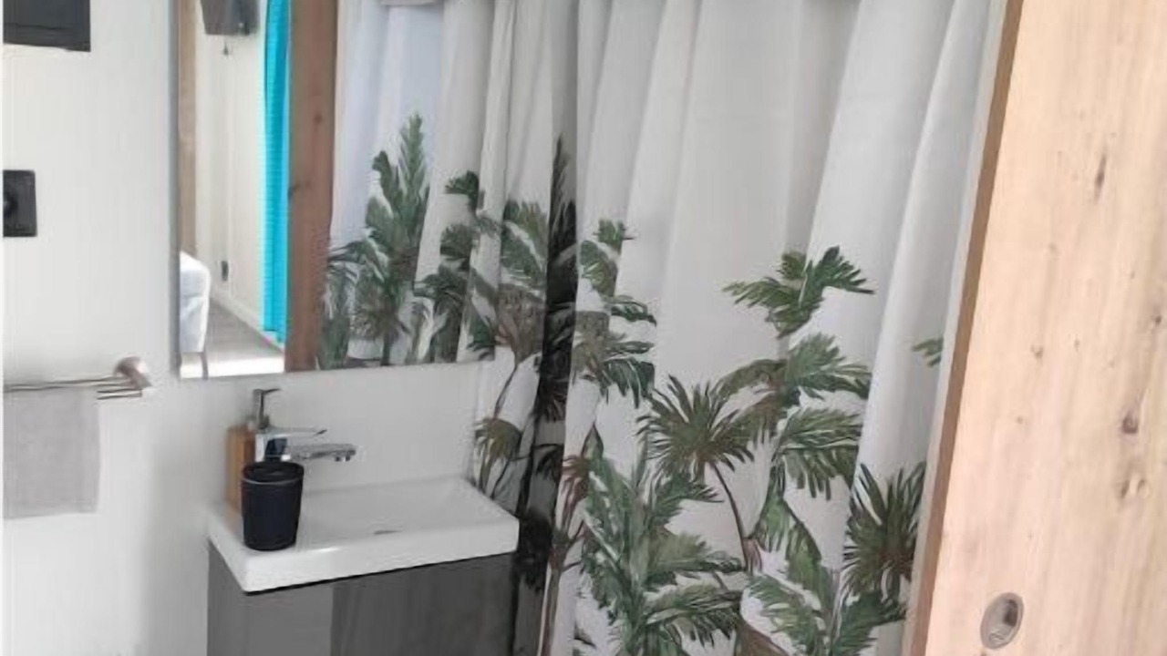 Photo of Bathroom in Colombelles