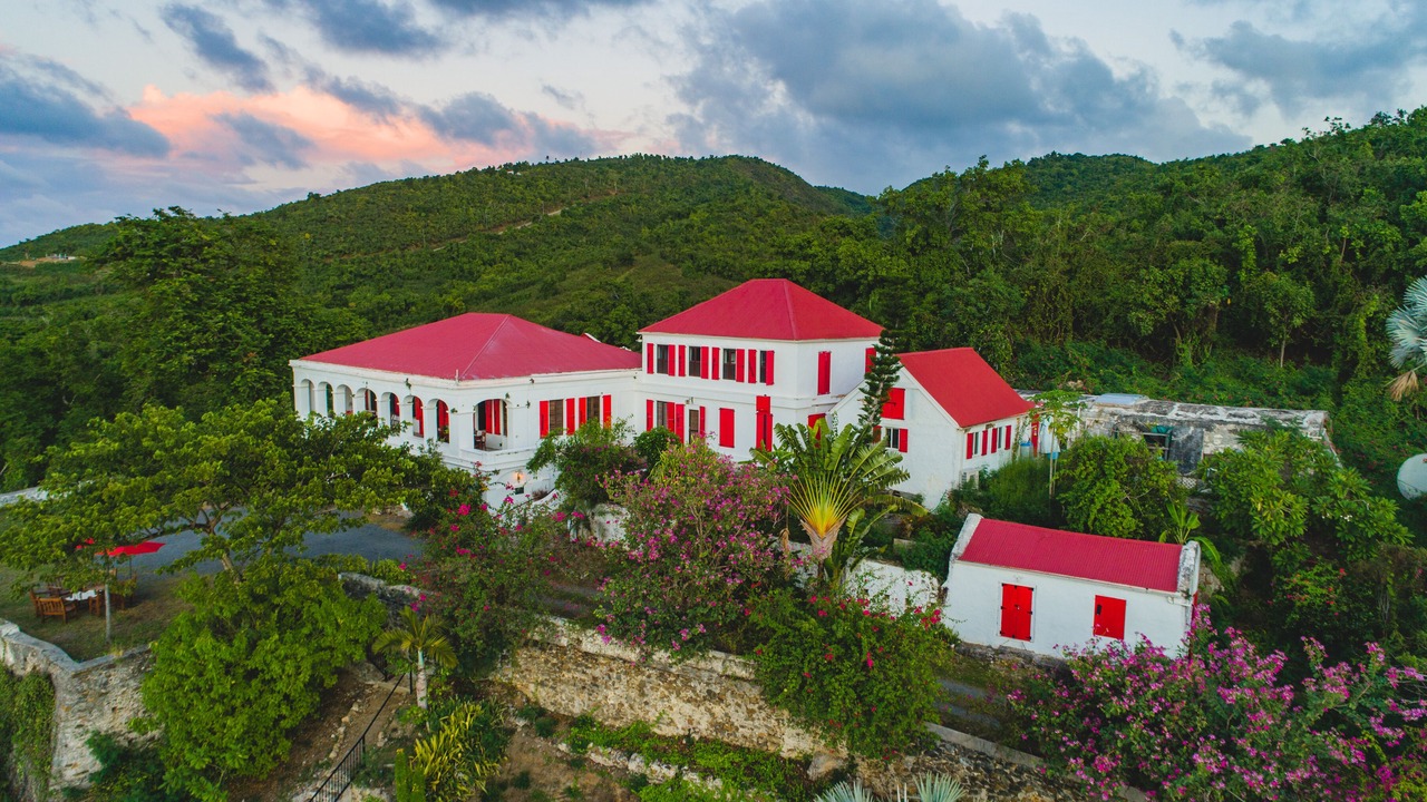 Photo of Outdoor in Estate Sprat Hall