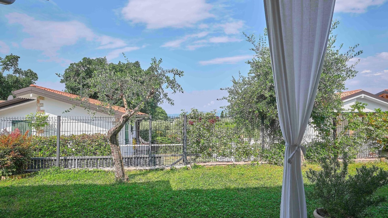 Photo of Outdoor in Calmasino