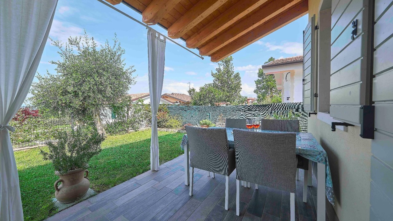Photo of Outdoor in Calmasino