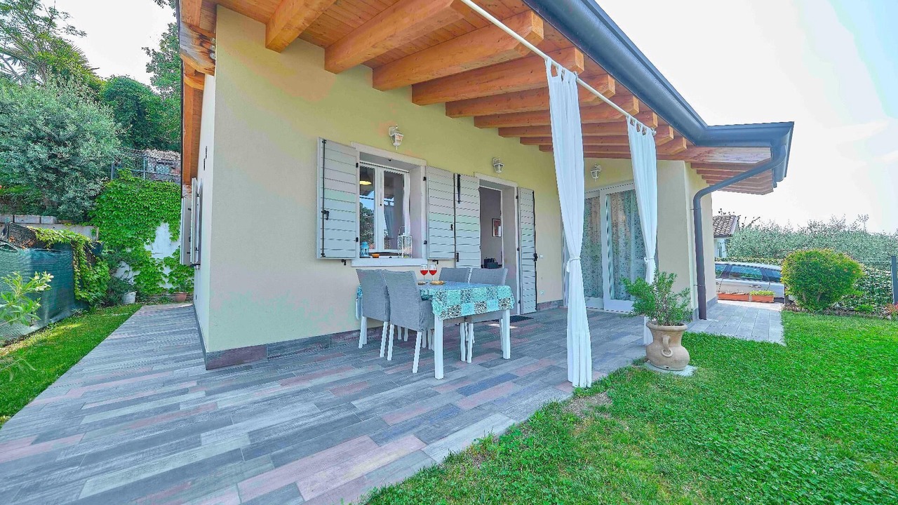 Photo of Outdoor in Calmasino