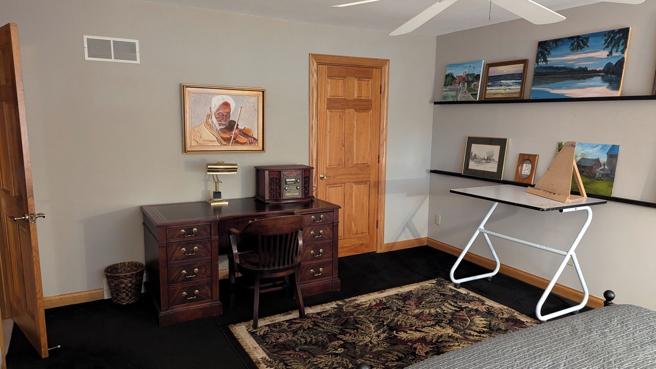 Photo of Bedroom in Oconomowoc