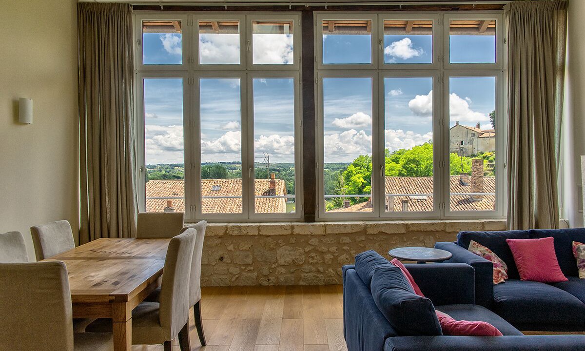 Photo of Livingroom in Saint-Romain