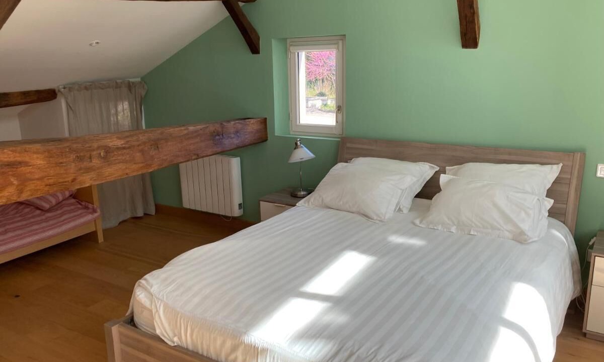 Photo of Bedroom in Saint-Romain