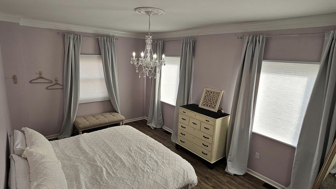 Photo of Bedroom in Holly