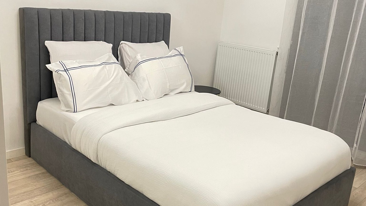 Photo of Bedroom in Saint-Cyr-l'Ecole