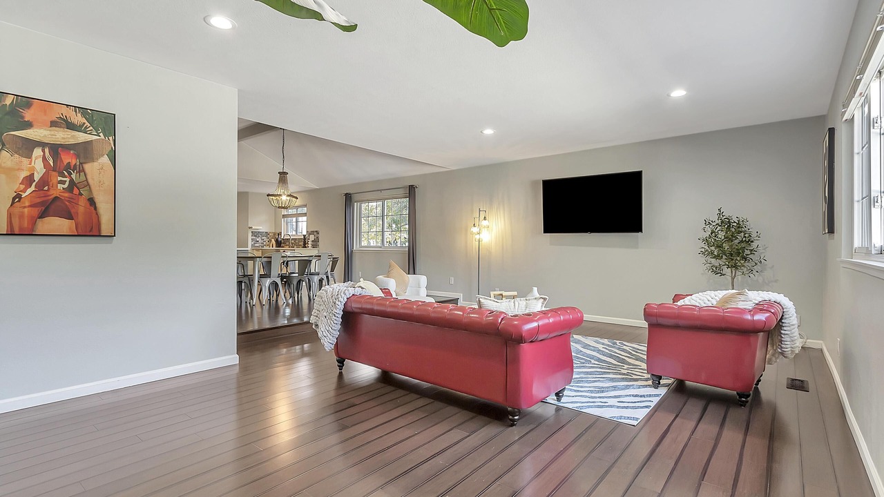 Photo of Livingroom in Northside