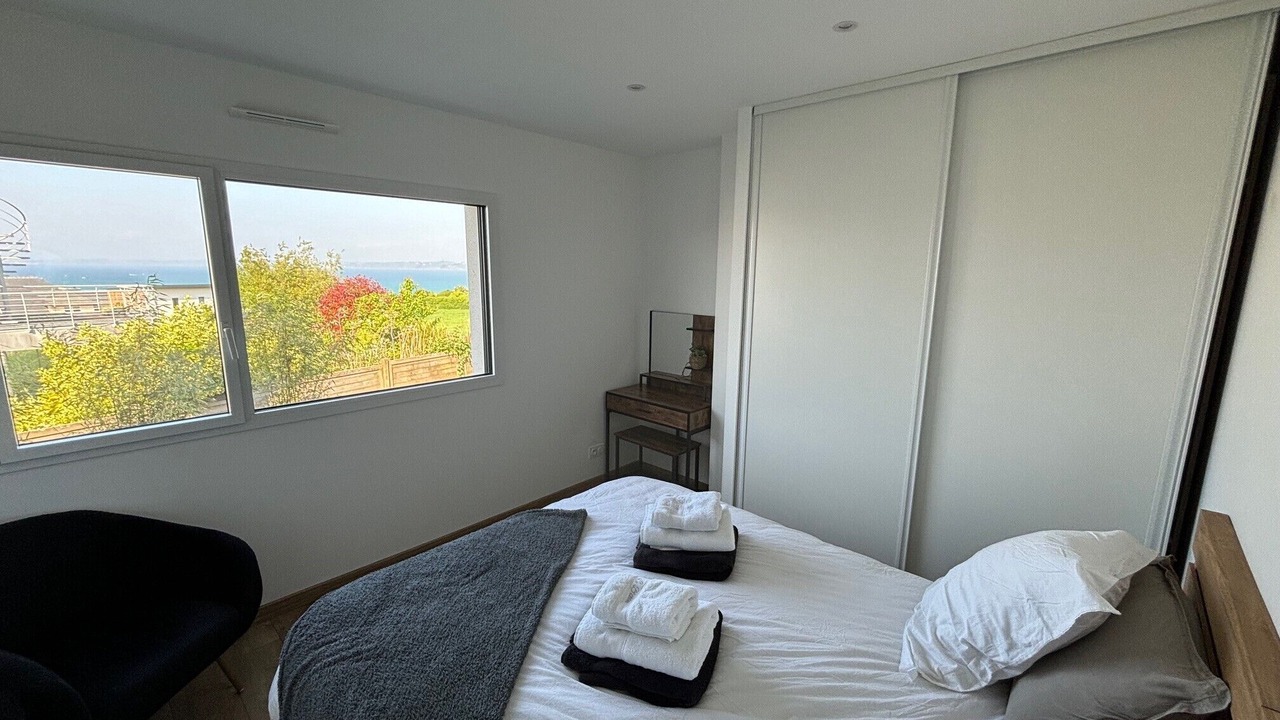 Photo of Bedroom in Locquirec