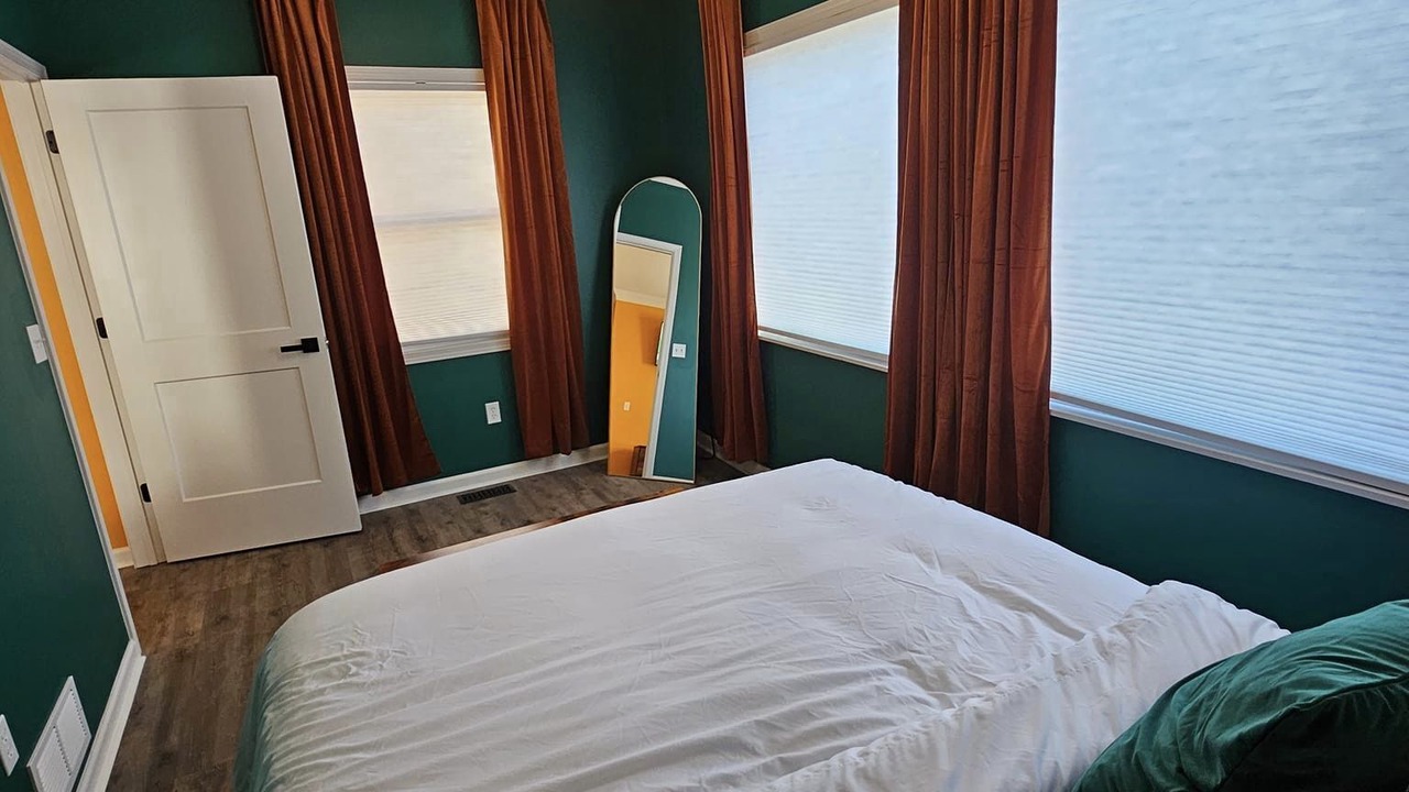 Photo of Bedroom in Holly