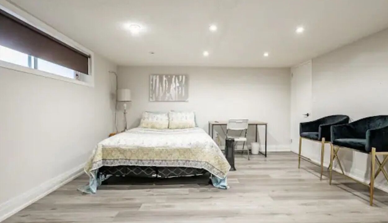 Photo of Bedroom in Mineola