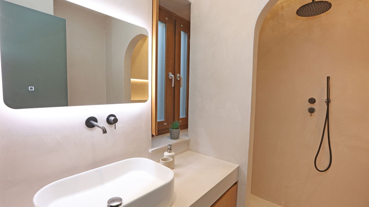 Photo of Bathroom in Ermoupoli