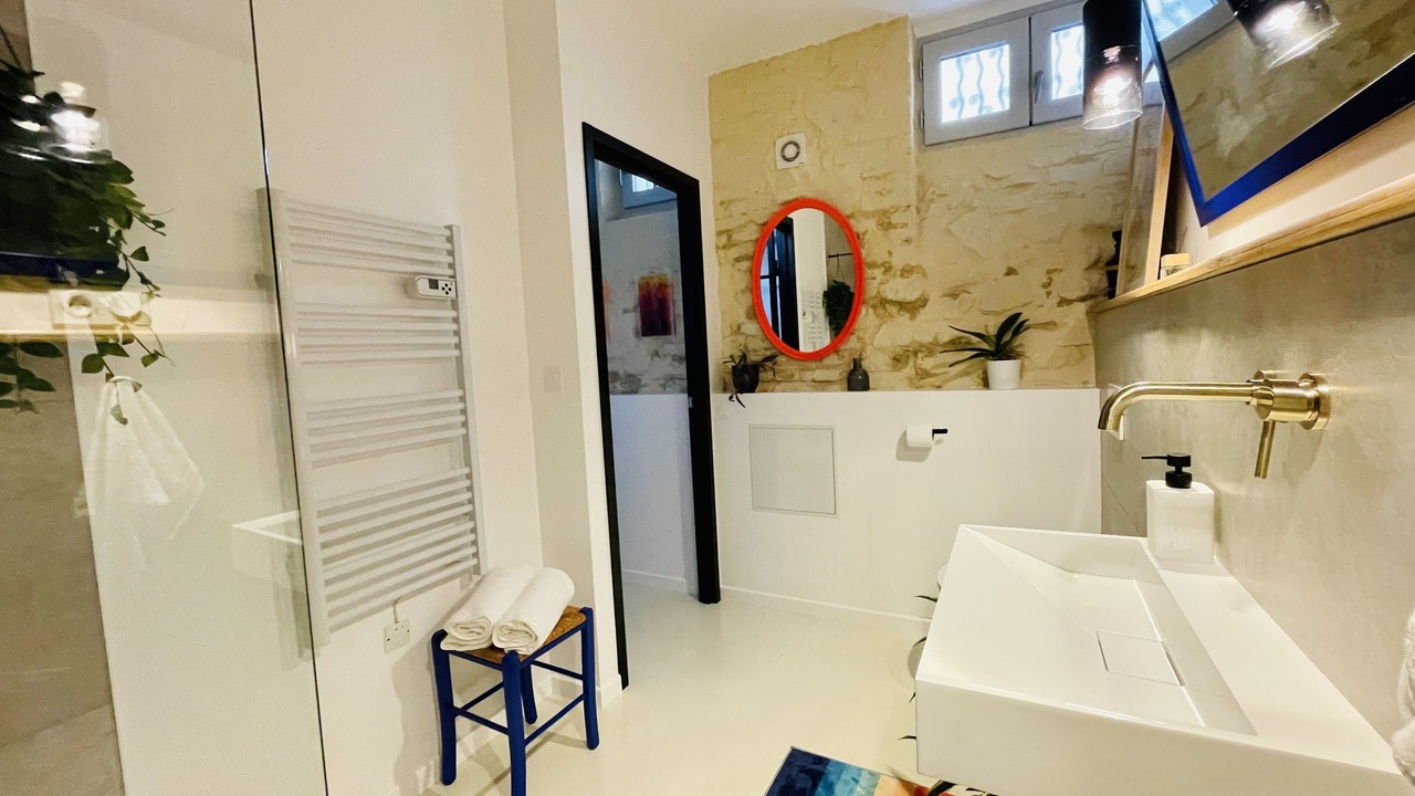 Photo of Bathroom in Quartier de France