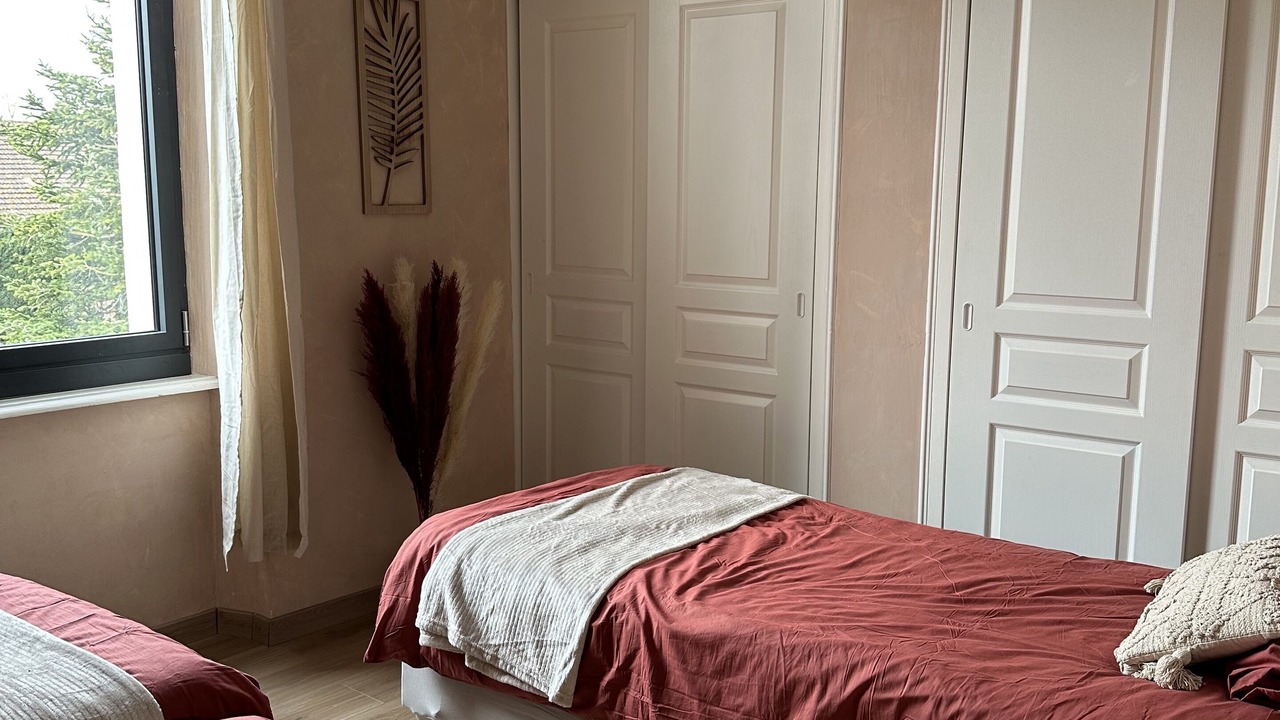 Photo of Bedroom in Issel