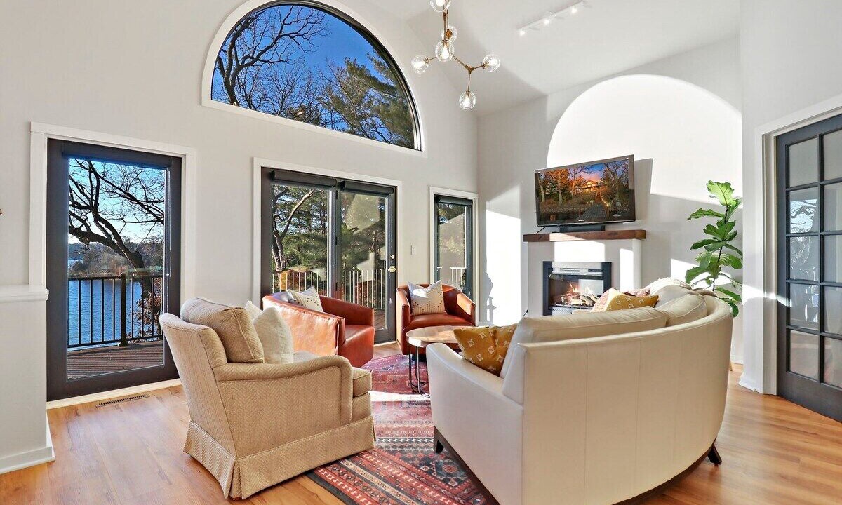 Photo of Livingroom in East Troy