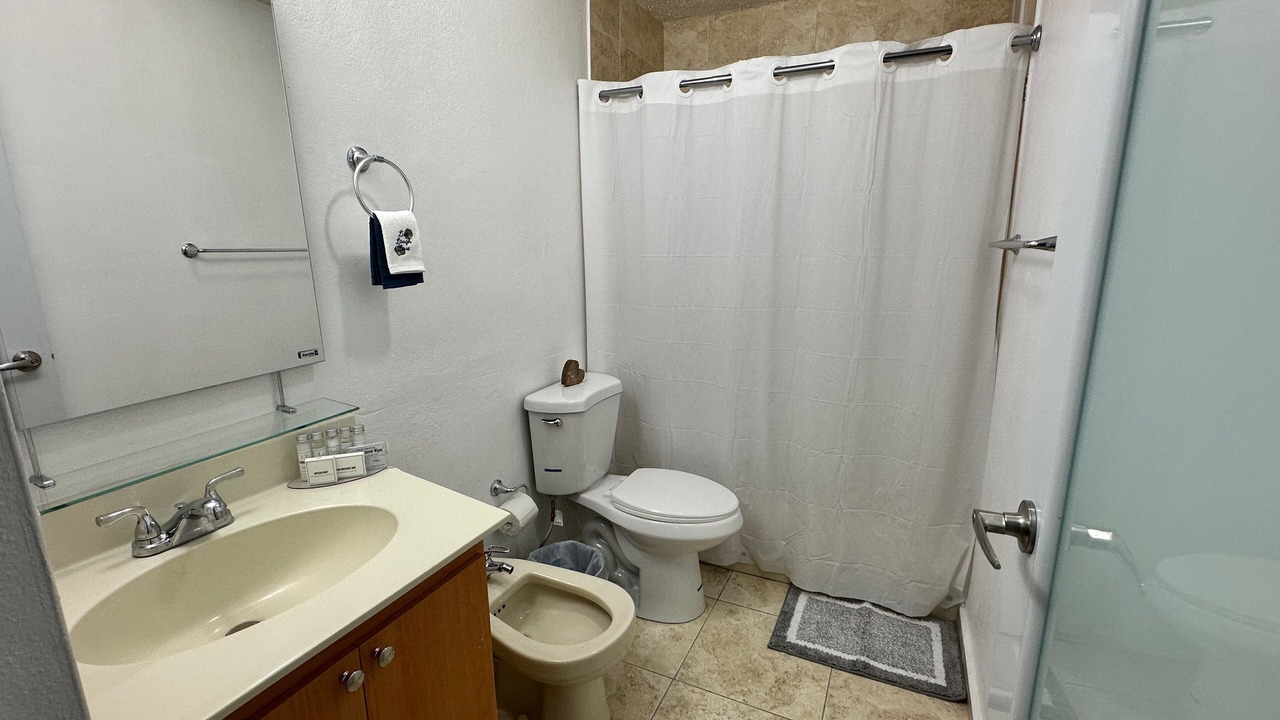 Photo of Bathroom in Pole Ojea