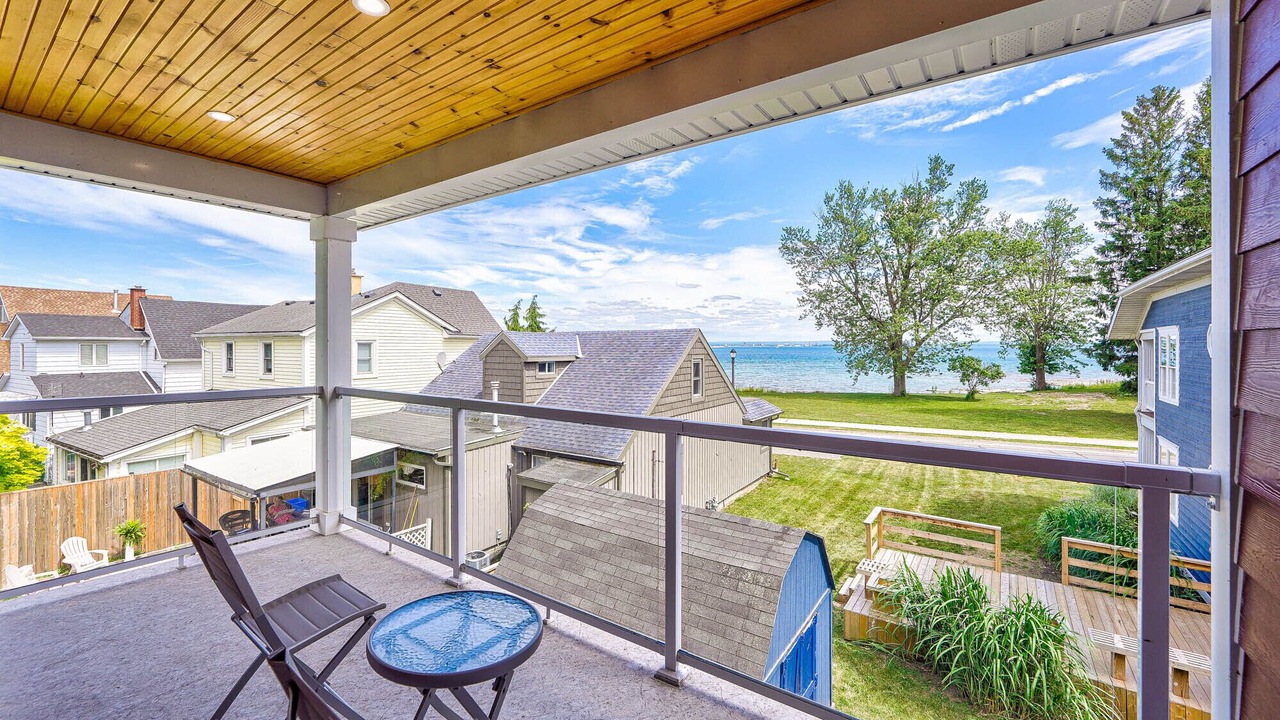 Photo of Patio Balcony in Fort Erie