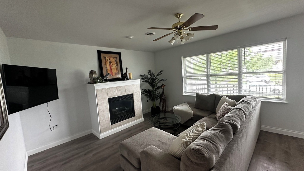 Photo of Livingroom in Sun Prairie