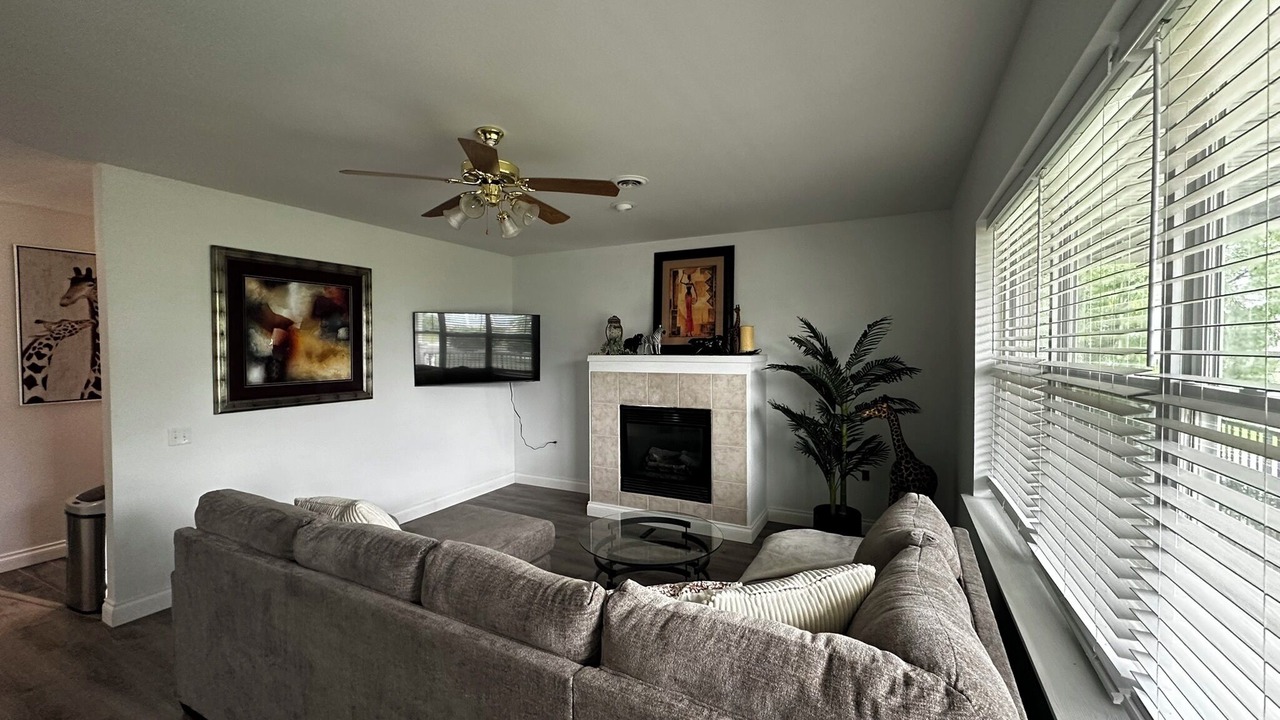 Photo of Livingroom in Sun Prairie
