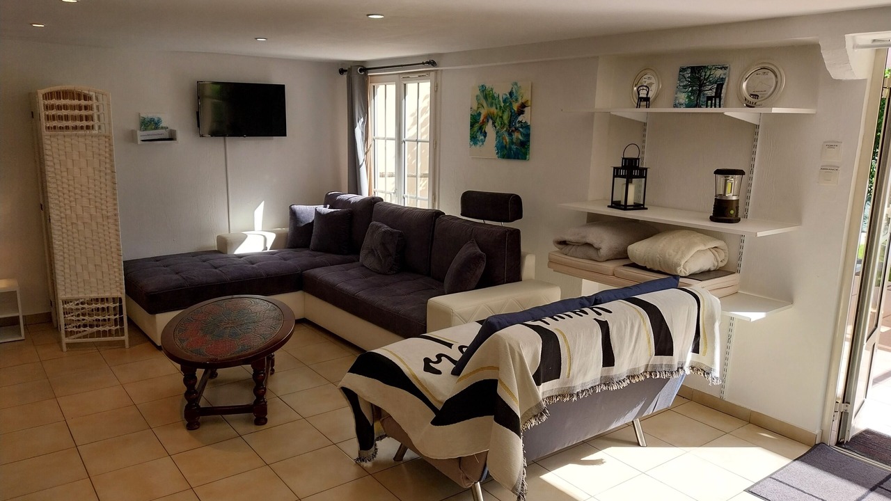 Photo of Livingroom in Annot