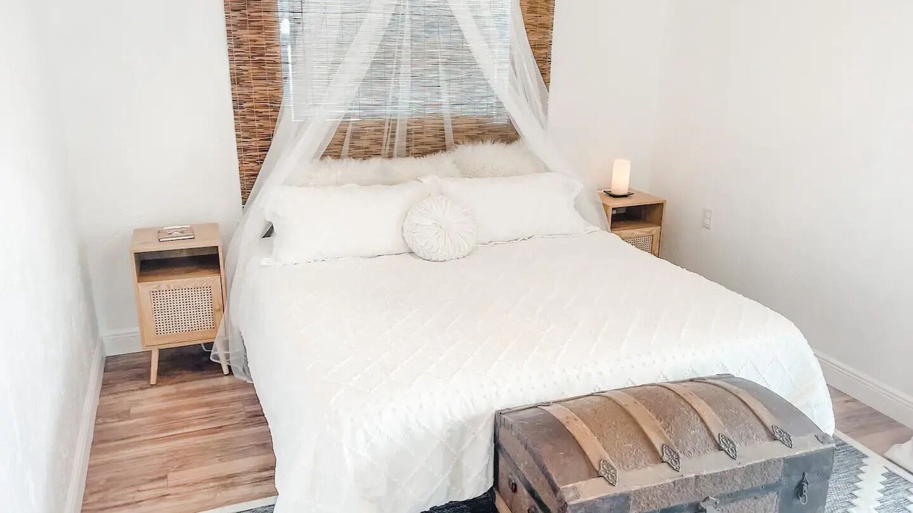 Photo of Bedroom in Arlington Park