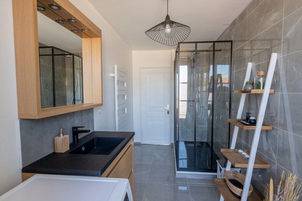 Photo of Bathroom in Epernay