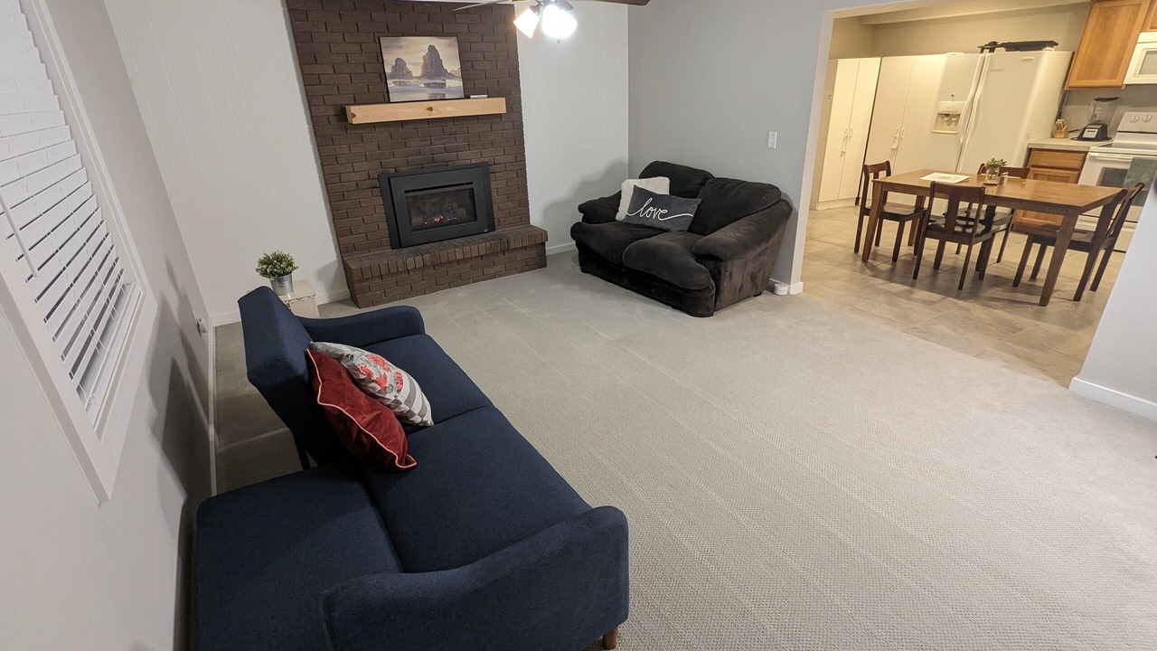 Photo of Livingroom in Logan
