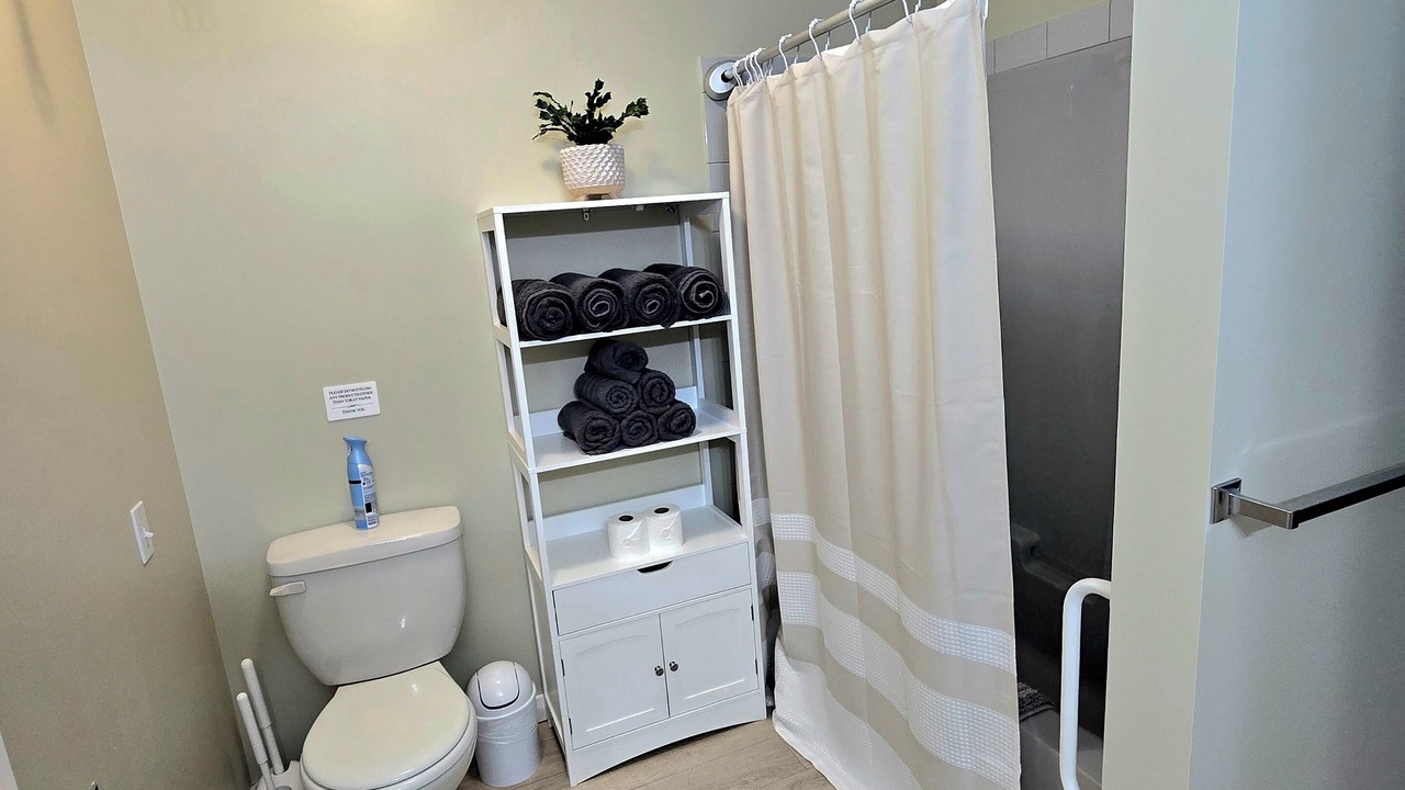 Photo of Bathroom in Okanagan-Similkameen