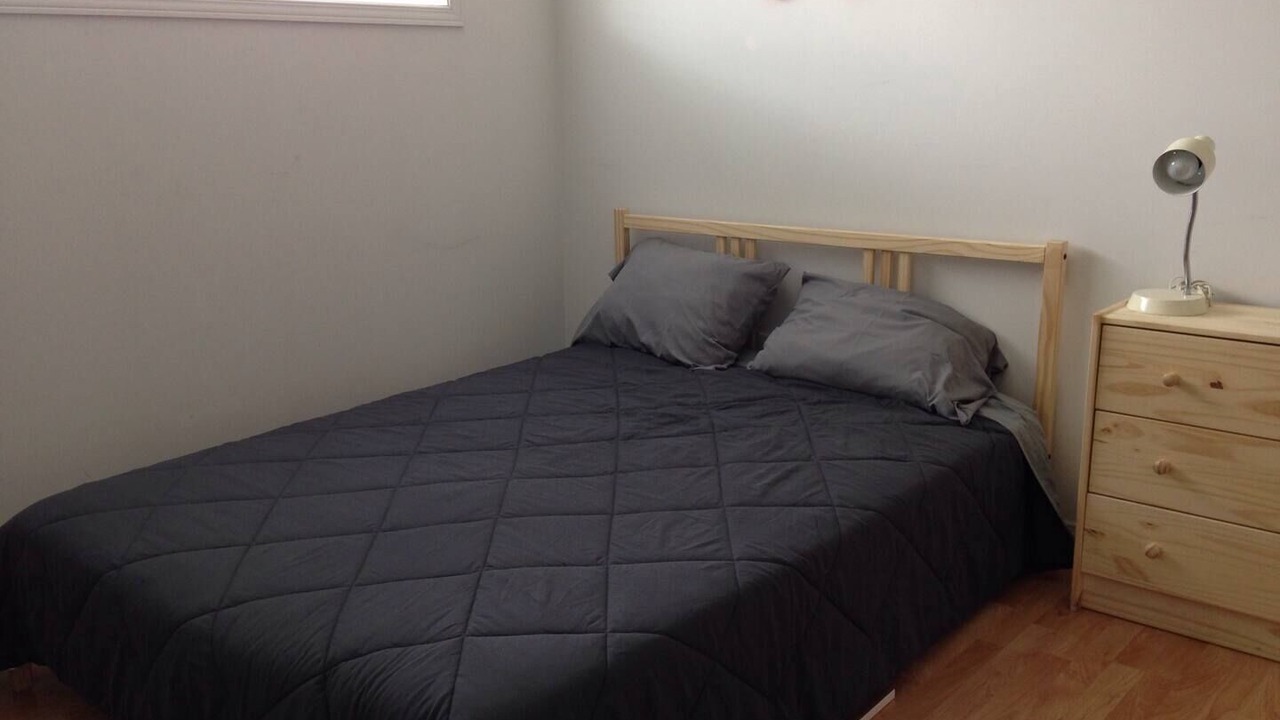 Photo of Bedroom in Aylmer