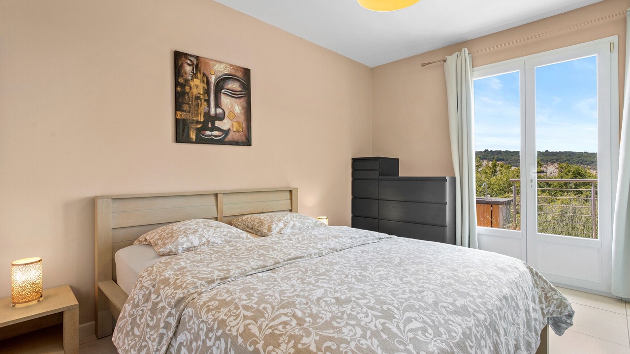 Photo of Bedroom in Bauduen