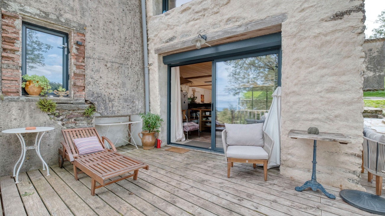 Photo of Patio Balcony in Dourgne
