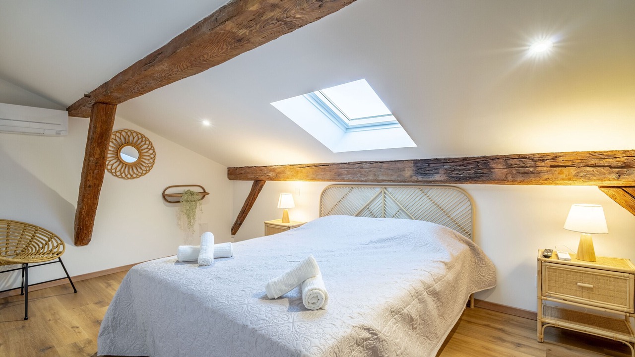 Photo of Bedroom in Le Somail