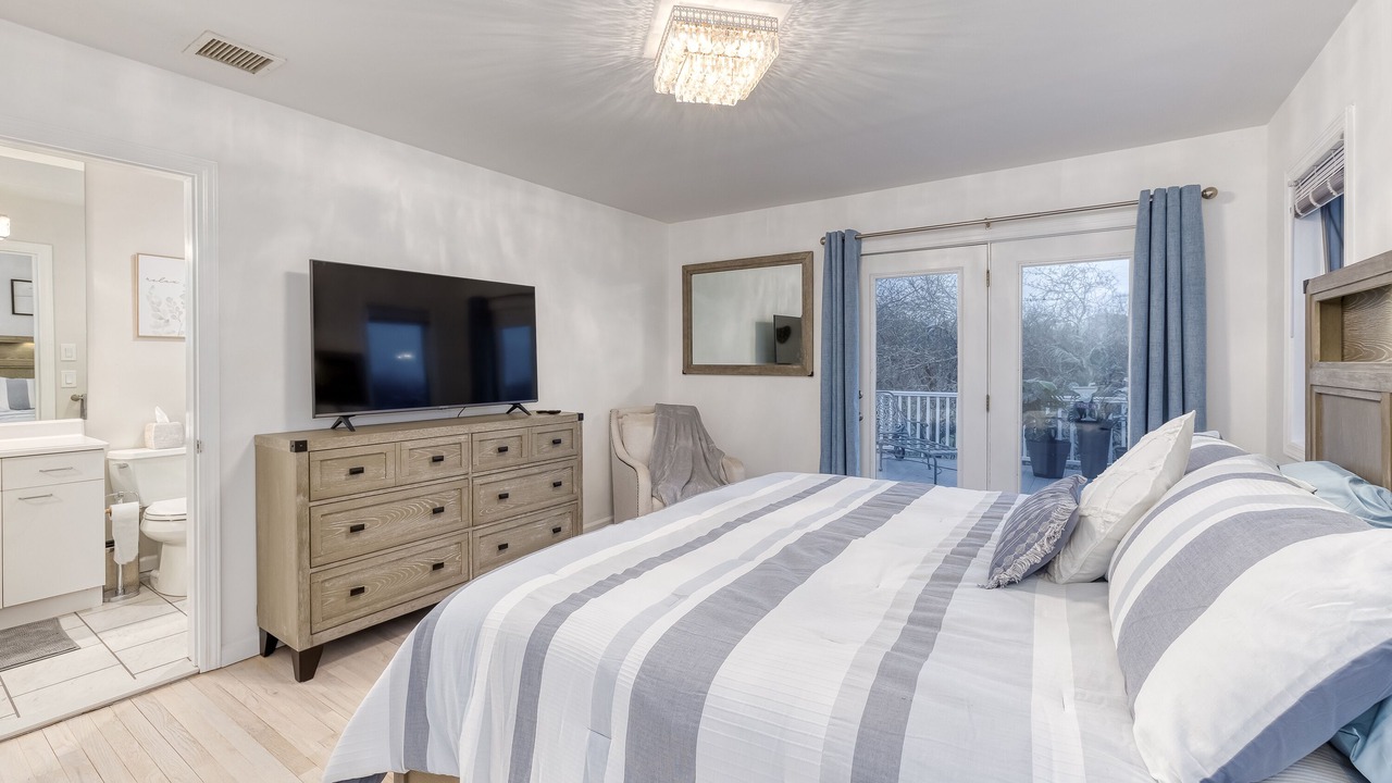 Photo of Bedroom in Jamesport