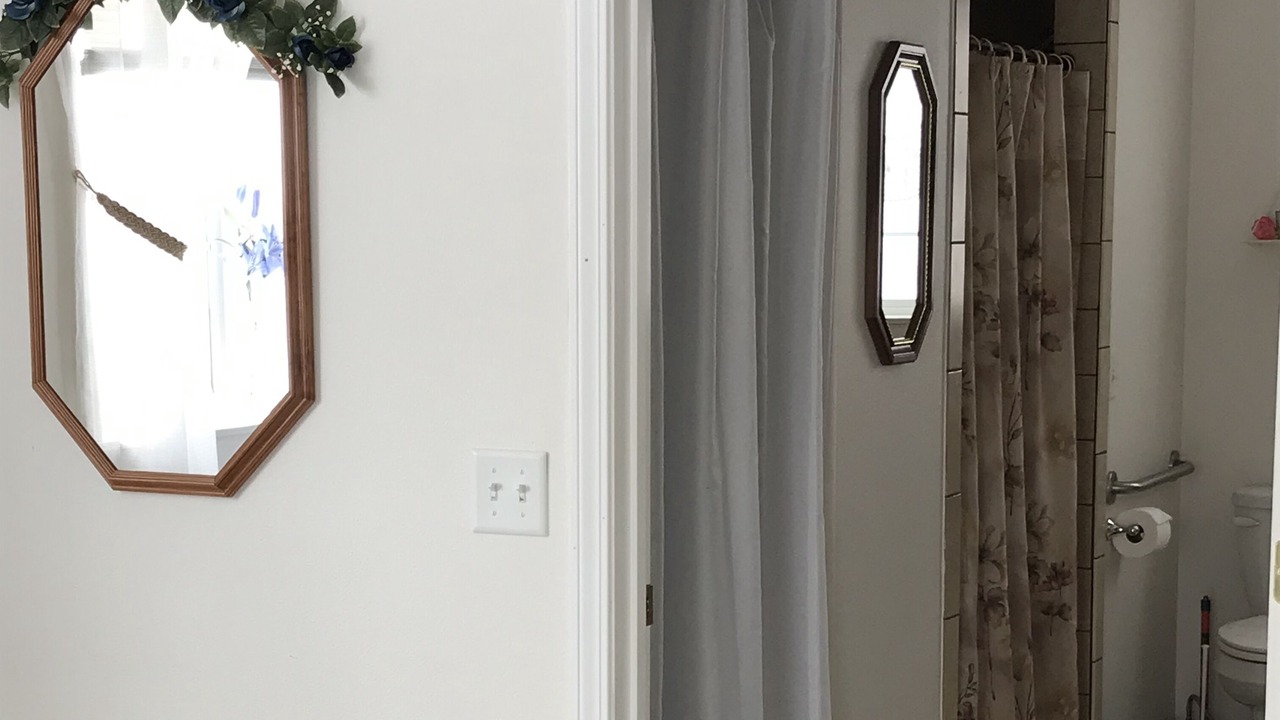 Photo of Bathroom in Craigmont