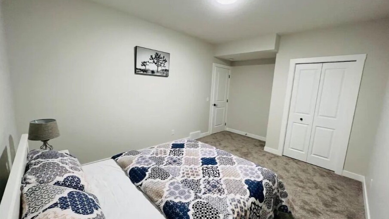 Photo of Bedroom in Evanston