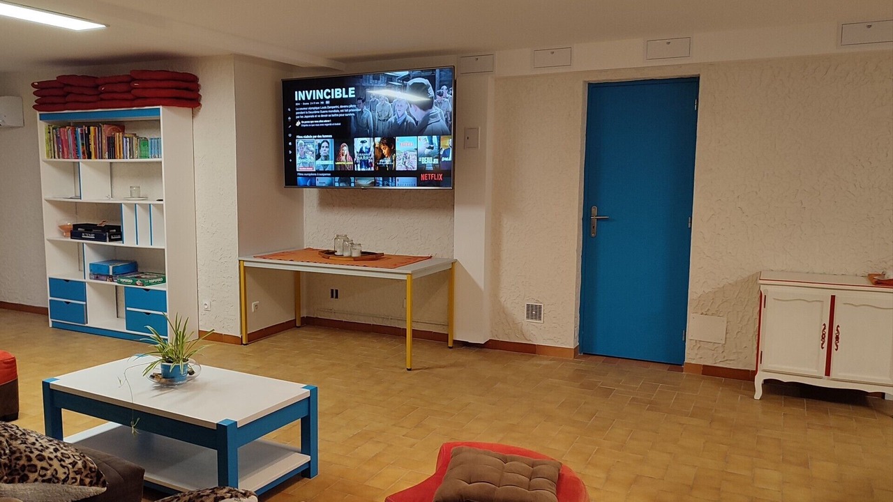 Photo of Livingroom in Entrecasteaux
