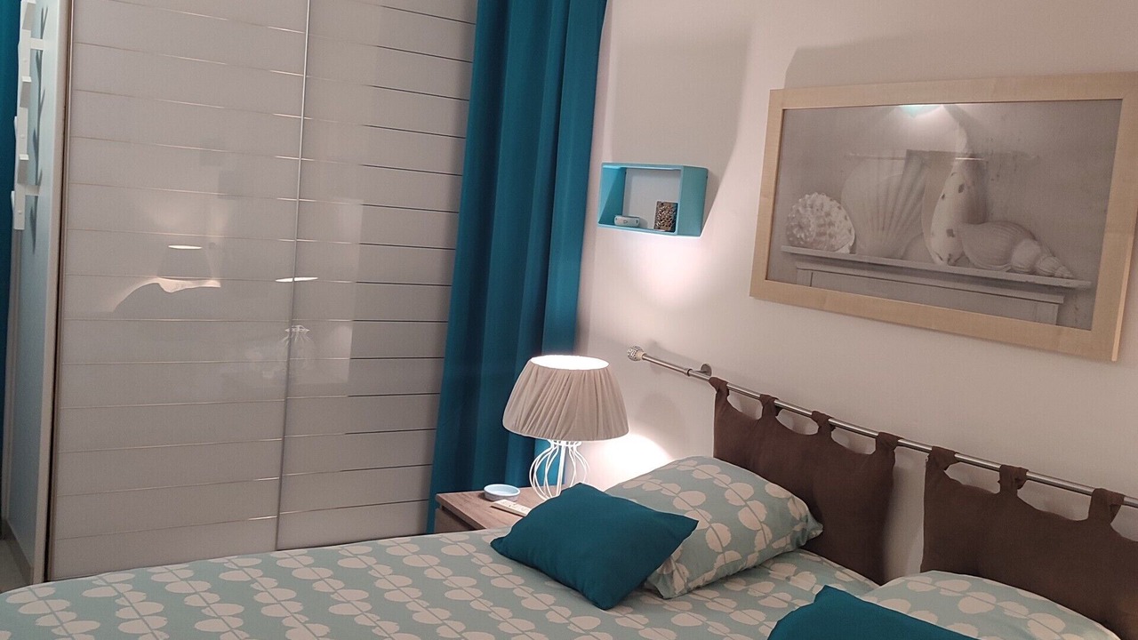 Photo of Bedroom in Entrecasteaux