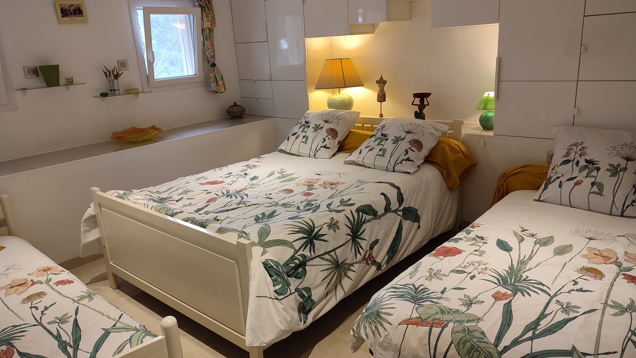 Photo of Bedroom in Entrecasteaux