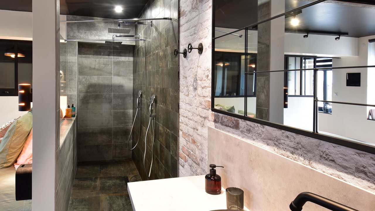Photo of Bathroom in Eppe-Sauvage