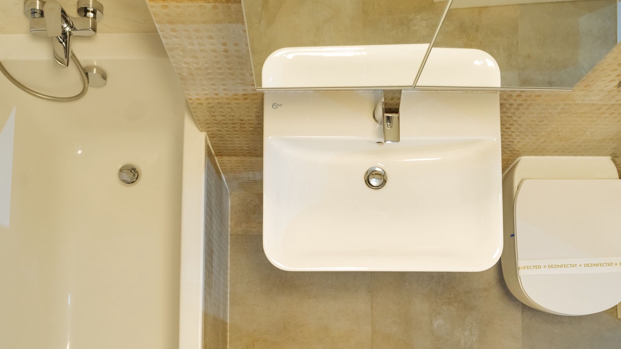 Photo of Bathroom in Aviatiei