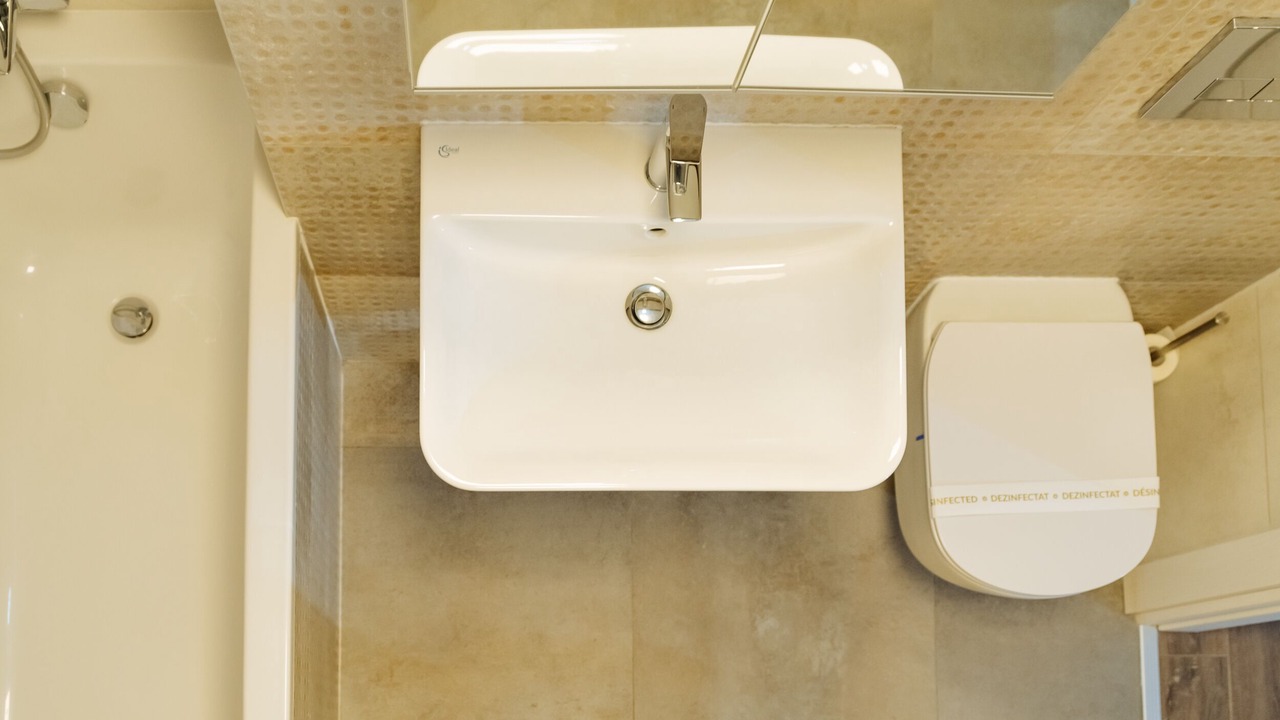 Photo of Bathroom in Aviatiei