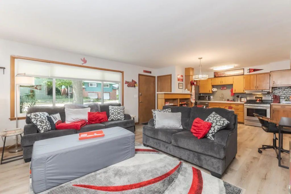 Photo of Livingroom in Normal