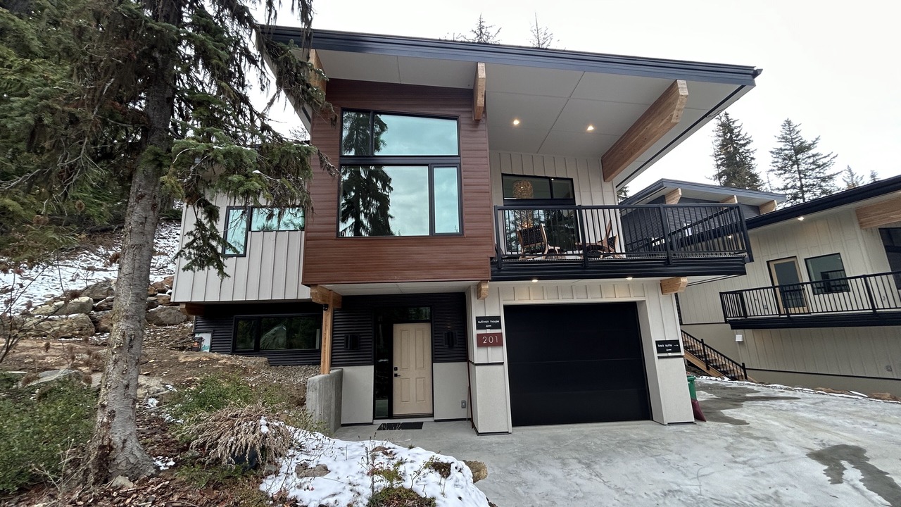 Photo of Others in Rossland