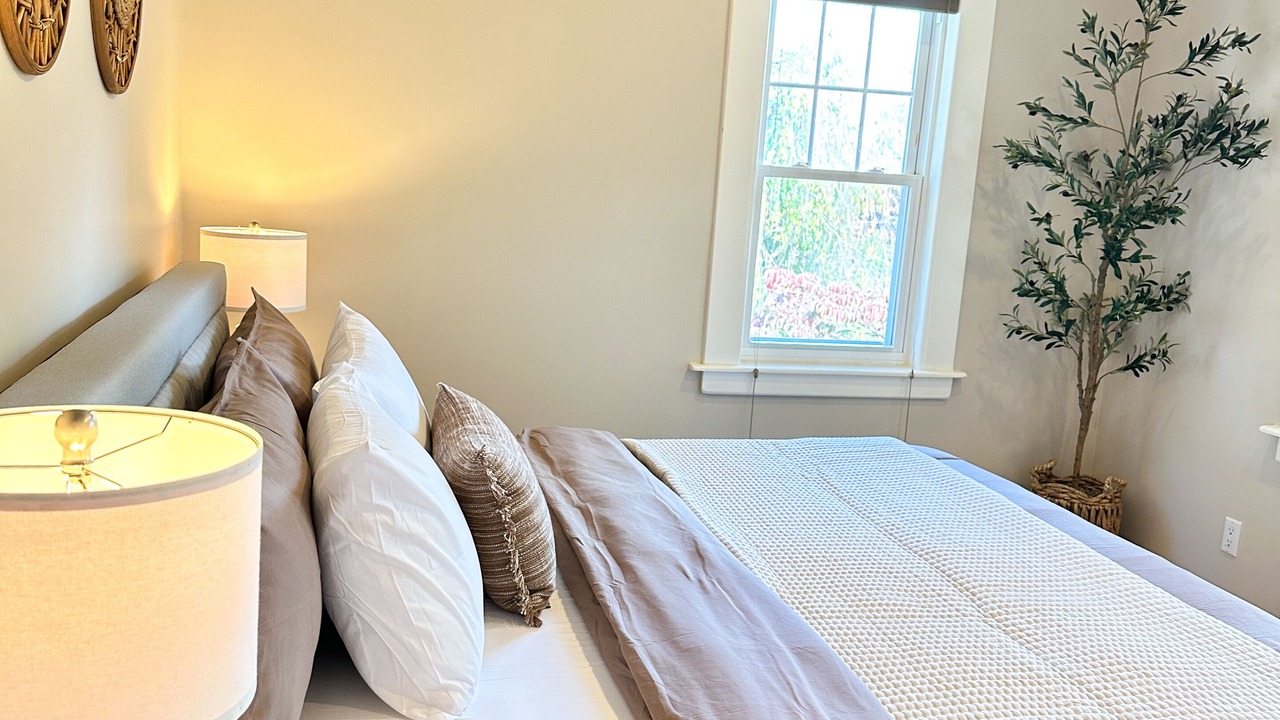 Photo of Bedroom in West New Haven