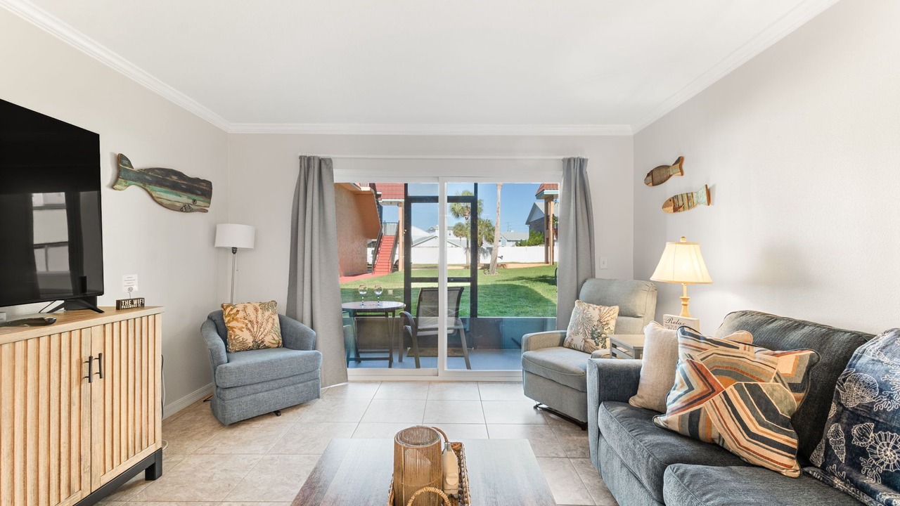 Photo of Livingroom in Crescent Beach