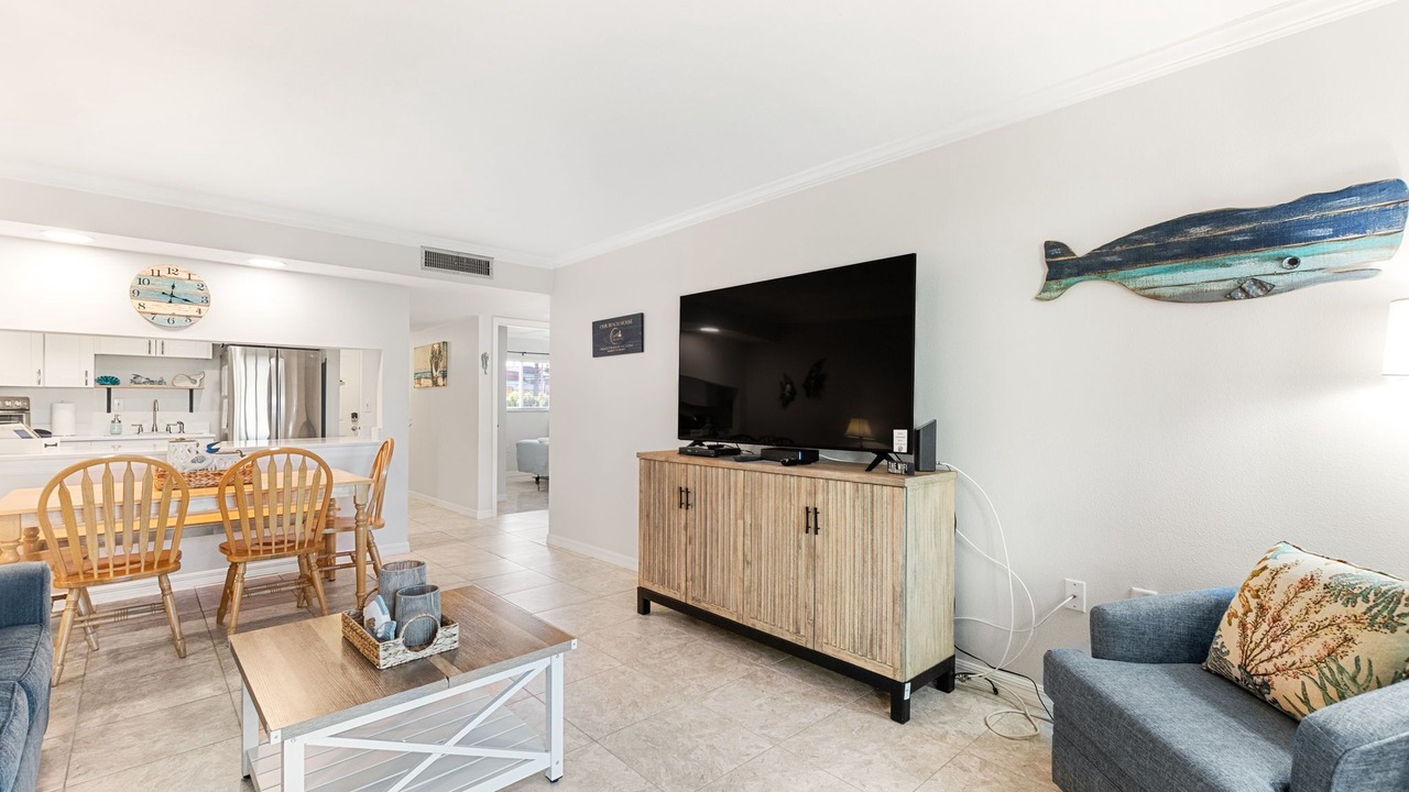 Photo of Livingroom in Crescent Beach