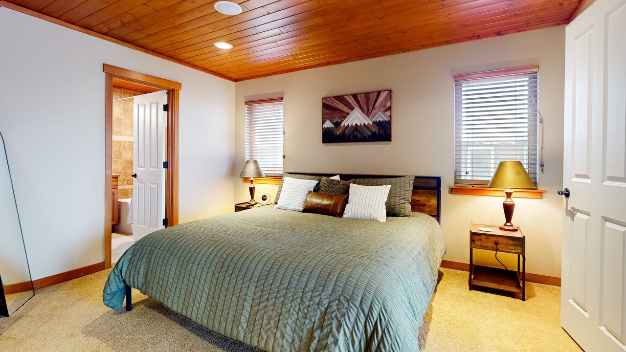 Photo of Bedroom in Hyak