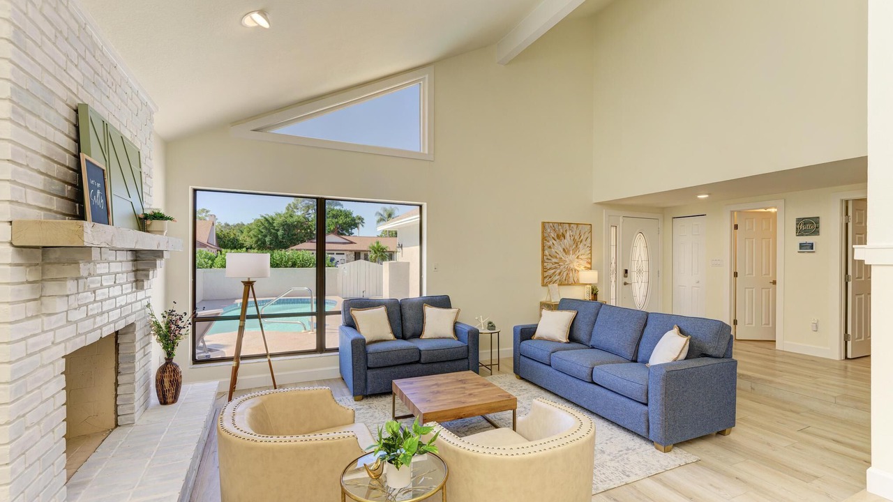 Photo of Livingroom in Trailer Estates