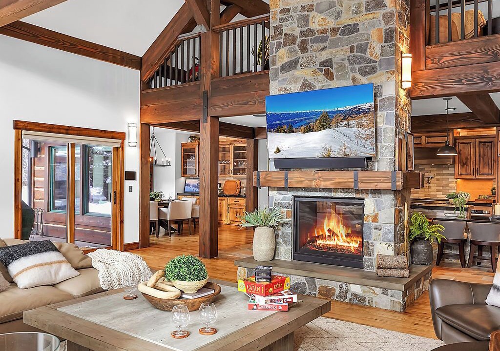 Photo of Livingroom in Tamarack Resort