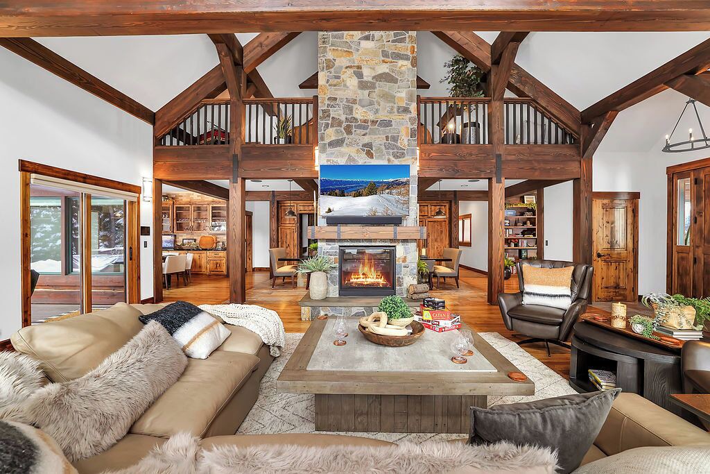 Photo of Livingroom in Tamarack Resort