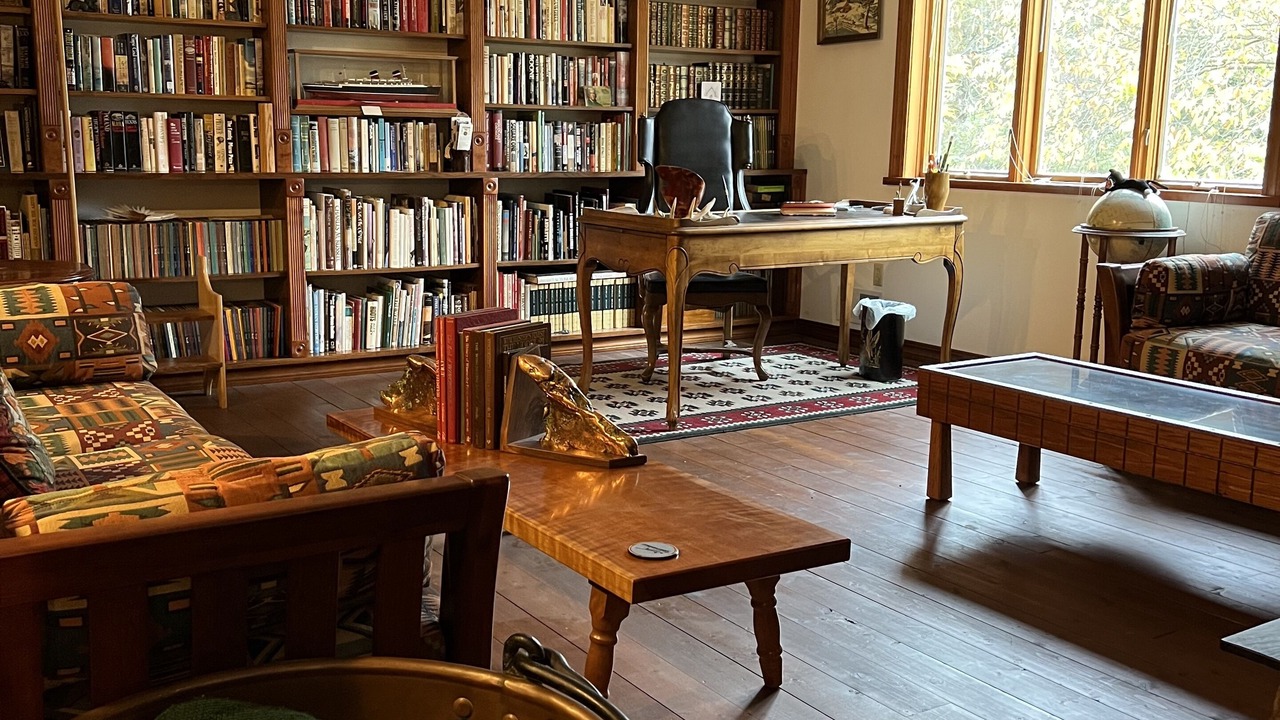 Photo of Livingroom in Chassell